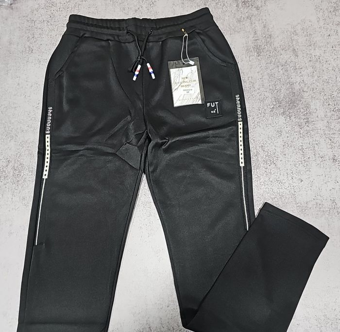 Прогулянкові /спортивні штани "AO LONGCOM AL" 8002 з тканини трикотаж дайвінг, з кишенями з боків, р. М-(46-48), L-(48-50) -(чорні)