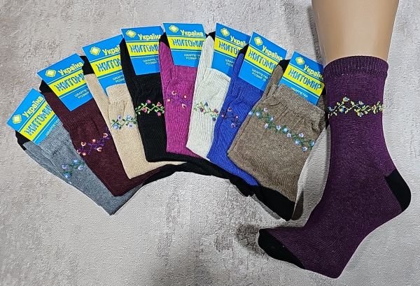 Шкарпетки "Житомир Преміум Х/Б" 109-03 бавовна гладь жіночі, р. 25 -випадкове асорті -(високі х/б-гладь -під гумкою орнамент з дрібних гілочок і квіточок) -уп. 12 шт