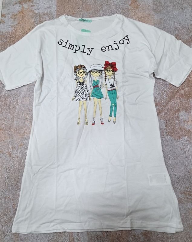 Футболка-туніка жіноча Турція 4260 (дівчинки + написи) cotton р. S, m, l, xl -(42-46, 44-48, 46-50, 48-52) -(біла)- уп. 4 шт