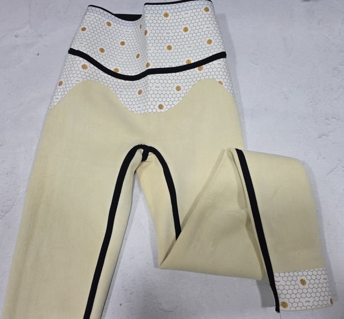 Лосини "Ластівка" А-751-2 еластичні на збитому хутрі +спереду та ззаду з мембраною +з широким поясом утяжкою +з підтяжкою живота та сідниць з пуш-ап ефектом (Push-up), р-р на ОБ - L-(85-93), XL-(93-102), 2XL-(102-110) -(чорні)