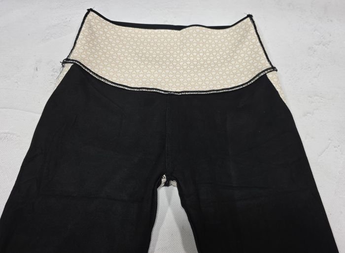 Лосини "Black Cyclone" WН-312 з еластичною гладкою тканиною на микрофлисе з коригуючою мембраною та з тейпами +з широким поясом утяжкою +з підтяжкою живота та сідниць, р. M/L-(44-48), L/XL-(46-50), XL/2XL-(48-52) -(чорні)