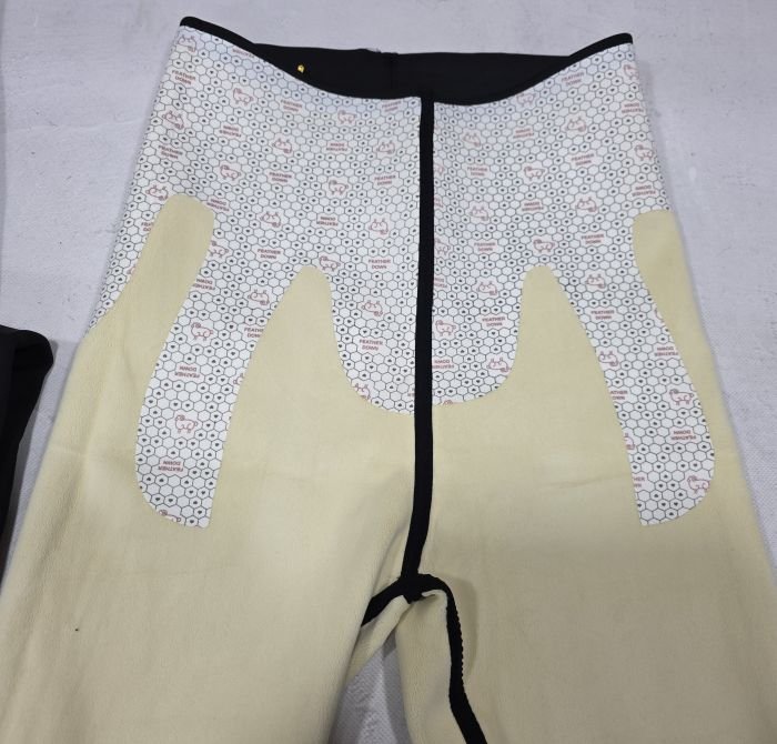 Лосини "Ластівка" А-756-1 гладкі еластичні на збитому хутрі +спереду та ззаду з мембраною +з широким поясом утяжкою +з підтяжкою живота та сідниць з пуш-ап ефектом (Push-up), р. 2XL-(48-50), 3XL-(50-52), 4XL-(52-54) -(чорні)