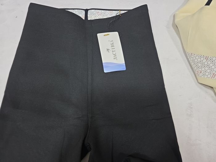 Лосини "Ластівка" А-756-1 гладкі еластичні на збитому хутрі +спереду та ззаду з мембраною +з широким поясом утяжкою +з підтяжкою живота та сідниць з пуш-ап ефектом (Push-up), р. 2XL-(48-50), 3XL-(50-52), 4XL-(52-54) -(чорні)