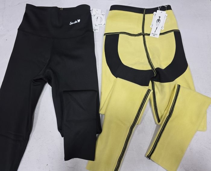 Лосини "ALIA" К-983 гладкі на збитому хутрі з коригуючою мембраною та тейпами +з широким поясом утяжкою та з підтяжкою живота та сідниць +з пуш-ап ефектом (Push-up), р. M-(40-42), L-(42-44), XL-(44-46), 2XL-(46-48), 3XL-(48-50) -(чорні) -уп. 1 шт