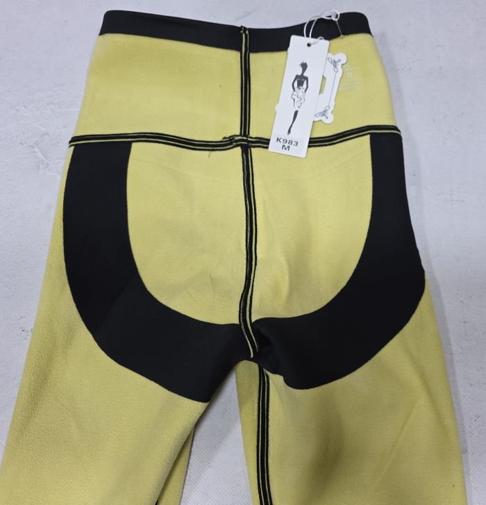 Лосини "ALIA" К-983 гладкі на збитому хутрі з коригуючою мембраною та тейпами +з широким поясом утяжкою та з підтяжкою живота та сідниць +з пуш-ап ефектом (Push-up), р. M-(40-42), L-(42-44), XL-(44-46), 2XL-(46-48), 3XL-(48-50) -(чорні) -уп. 1 шт