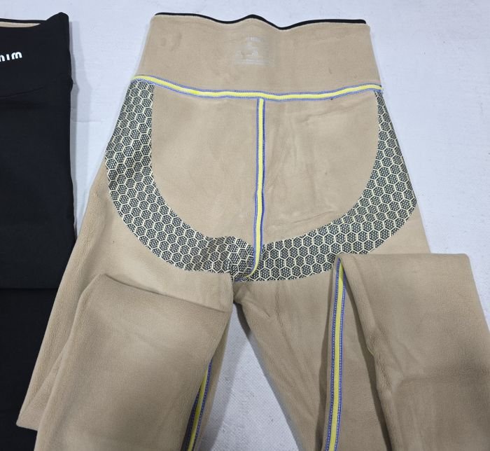 Лосини "ALIA" К-985 гладкі на хутрі-"тедді" з коригуючою мембраною та тейпами +з широким поясом утяжкою та з підтяжкою живота та сідниць +з пуш-ап ефектом (Push-up), р. M-(42-46), L-(44-48), XL-(46-50), 2XL-(48-52), 3XL-(50-54) -(чорні) -уп. 1 шт