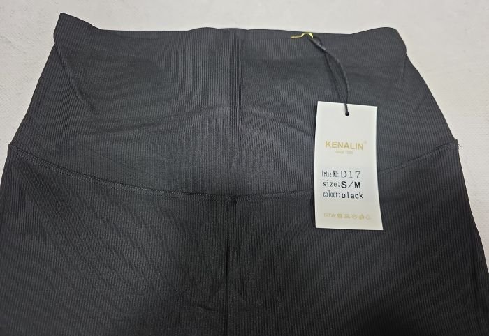 Лосини "Kenalin" D-17 демі еластичні у дрібний рубчик +зі штрипкою та з тейпами +з широким поясом +з підтяжкою сідниць з пуш-ап ефектом (Push-up), р. XXS/XS-(42-46), S/M-(44-48), L/XL-(46-50), 2XL3XL-(48-52) -(чорні /Д-17)