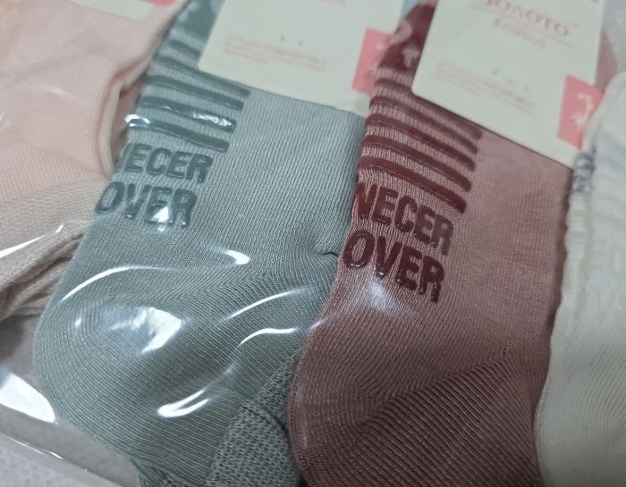 Шкарпетки "Золото" D-312-2 стрейч /бамбук дитячі, на розмір взуття: 23-26, 27-30, 31-34, 35-38 -асорті -(Дівчинка/ укорочені однотонні +на підошві силіконовий візерунок з мордочки котика, смужок та написів) -уп. 10 шт