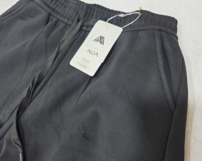 Прогулянкові штани "ALIA" К-2126 трикотажні на хутрі з ефектом варки, вільного крою та з широким низом, верх на резинці +з боків кишені, р. S-(44-48), M-(46-50), L-(48-52), XL-(50-54), 2XL-(52-56), 3XL-(54-58) -(чорно-сірий мікс) -уп. 1 шт