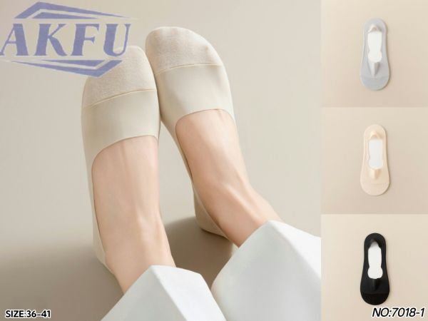 Шкарпетки-сліди "Akfu" 7018-1 жіночі з лазерної мікрофібри +з бавовняною підошвою та ущільненим носком +з силіконом на п'яті, р. 36-41 -асорті -(однотонні /гладкі) -уп. 10 шт