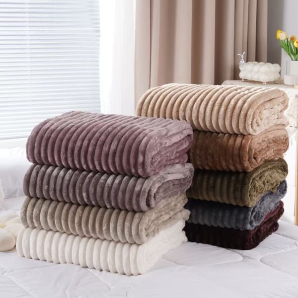 Плед /покривало "Шарпей /смужки" 7011-72 Євро велюрове (ширина смужки 3 см) р. Євро +/- 200*230 -(Без вибору забарвлення!!!)