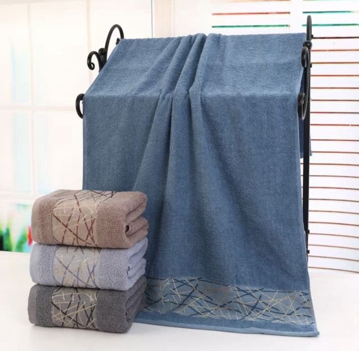 Рушник 2014-А-72 банний cotton -махра, р. 140*70 -уп. 8 шт -(Однотонний +на вставці геометричний орнамент із тонких перехресних ліній -баня)