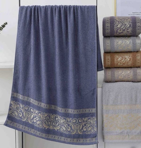 Рушник 7735-А банний махра, р. 140*70 -уп. 6 шт -(Однотонний на вставці золотистий орнамент із тонких гілочок завитків -баня)