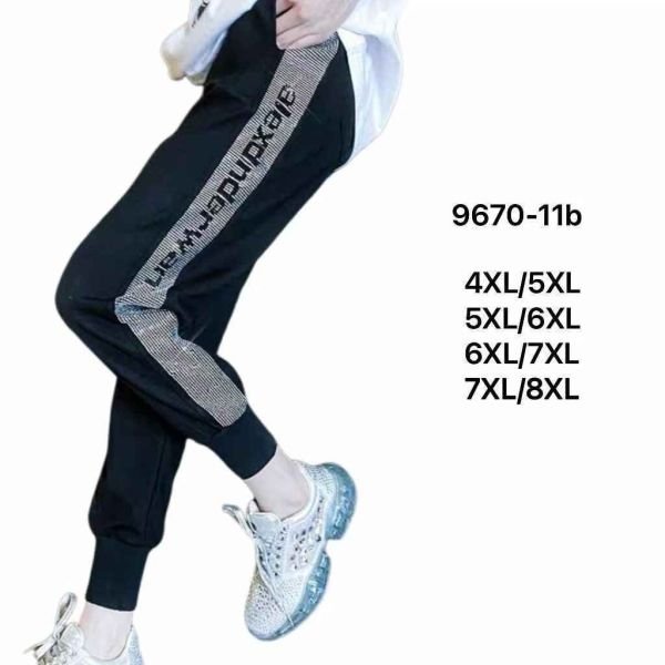 Прогулянкові штани "Kenalin" 9670-11b /1b батал, низ на широкому манжеті +верх на резинці +з боків широкі лампаси з камінчиків та написом +кишені, р. 4XL/5XL-(50-52), 5XL/6XL-(52-54), 6XL/7XL-(54-56), 7XL/8XL-(56-58) -(чорні)