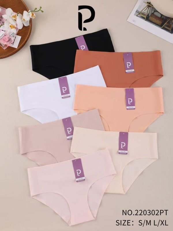 Жіночі труси "Р." 220302 мікрофібра з лазерною обробкою, р. S/M, L/XL -(46-48, 48-50) -асорті -(Однотонні з широкими боками) -уп. 12 шт