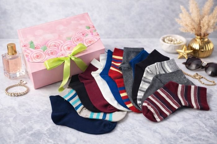 Шкарпетки "У коробці з рожевими трояндами" 10212 стрейч жіночі, р. 36-40 -асорті -(випадковий мікс без вибору!!!) -в уп. 12 шт